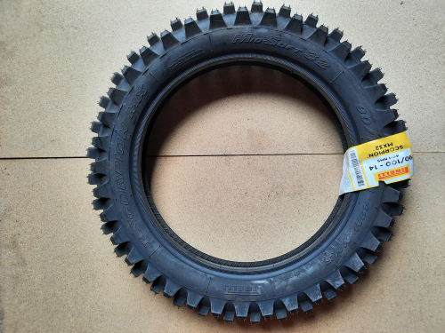 Reifen Pirelli MX32 90/100-14